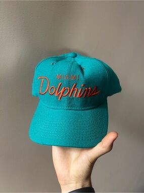 1980s Sports Specialties Miami Dolphins NFL Football Script Wool Snapback Hat